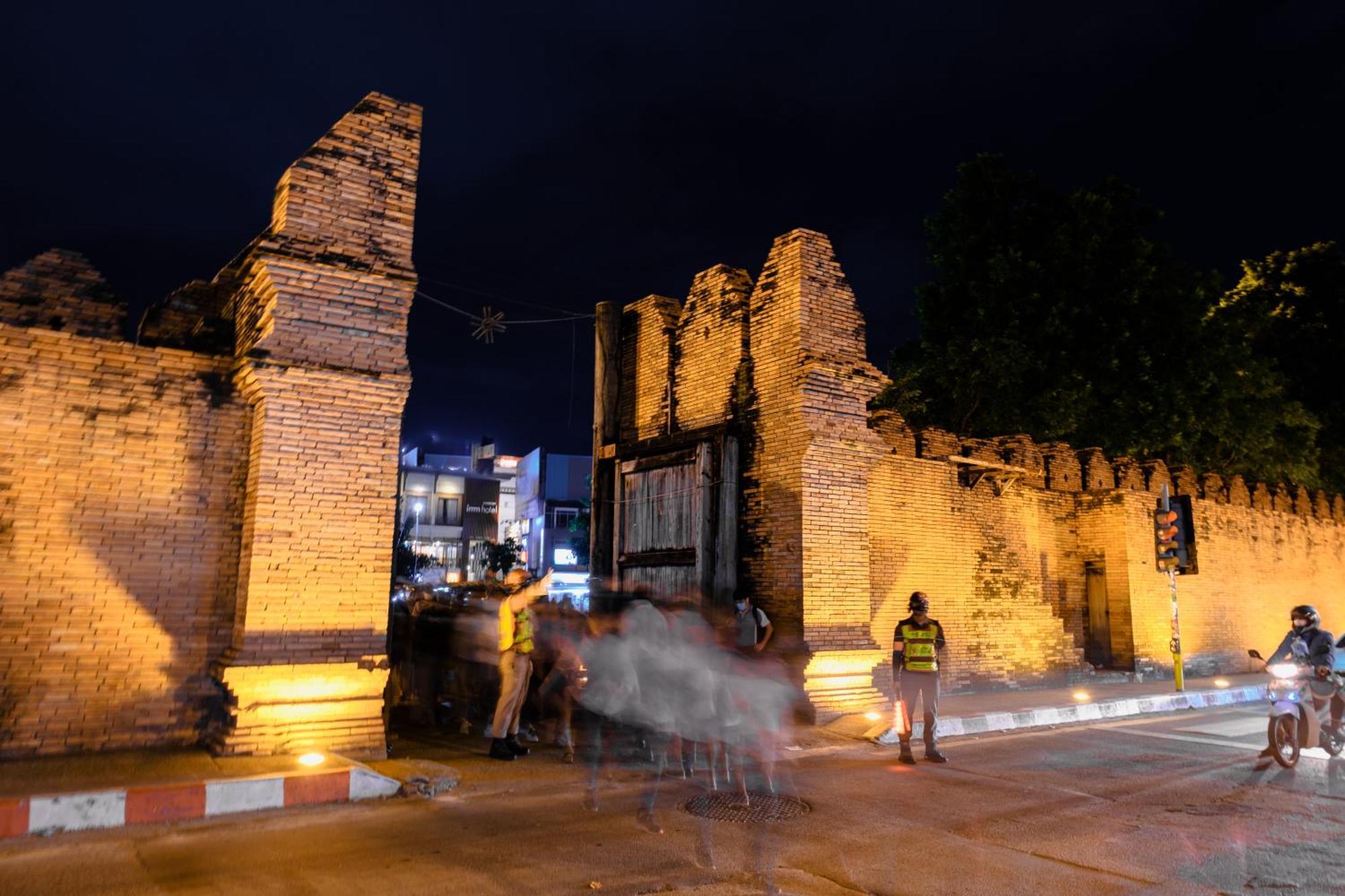 Sleep Mai Thapae Chiang Mai Old City Lifestyle Hotel Екстериор снимка